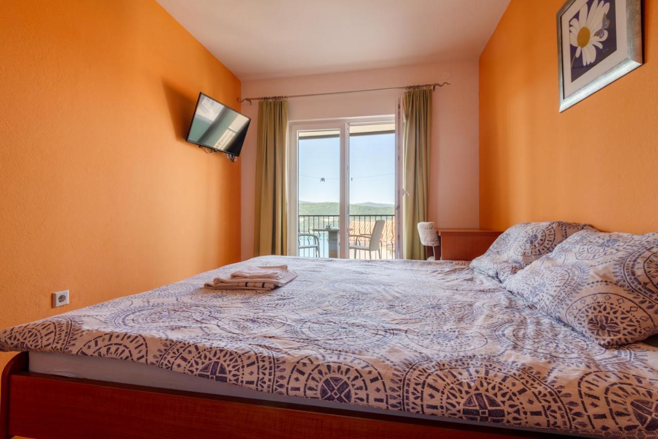 Apartments & Rooms Leon 네움 외부 사진